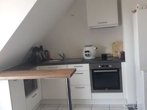 2P rénové dernier étage  parc & garage + tram