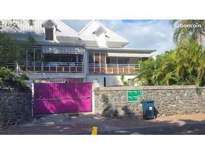 À louer – T4 meublé de standing – Vue mer – Plage des Brisants