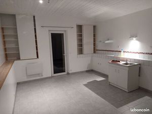 Petite maison en village