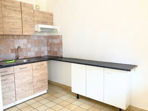Location appartement 2 pièces 40 m² à Hyères (83400)