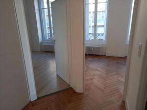 Location appartement 3 pièces 64 m² à Limoges (87000)