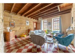 Maison de 4 pièces de 160 m² située à Asques