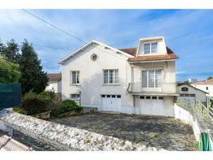 Maison de 195m² en vente à Poitiers - Idéal pour famille