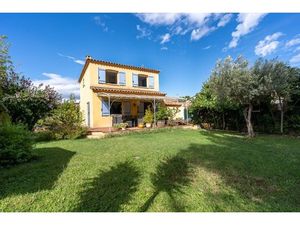Maison familiale lumineuse avec jardin sans vis-à-vis