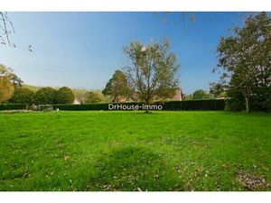 Terrain constructible de 1062 m²