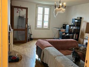 Joli F2 avec garage centre-ville Oloron