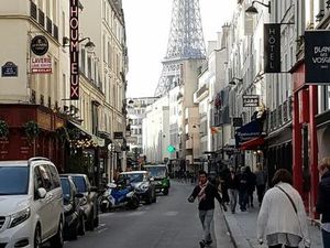 Chic studio meublé tout confort paris 7e tour tour eiffel invalides paris 7e tour eiffel i