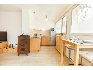 Loue F2 Meublé quartier Clinique saint Michel