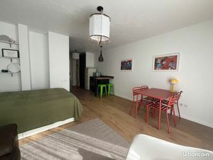 Grand Studio de 34 m2 + terrasse sud +parking+cave