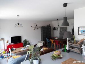 Maison contemporaine et lumineuse