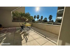 T3 MEUBLE Parking Tram