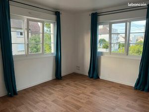 Appartement 26m2 très proche campus 1 non meublé