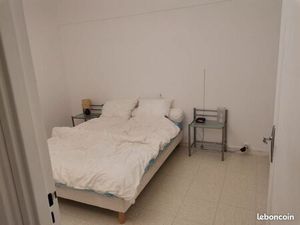 Chambre 1 pièce 16 m²