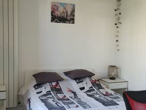 Chambre (1) dans une maison à Villejuif