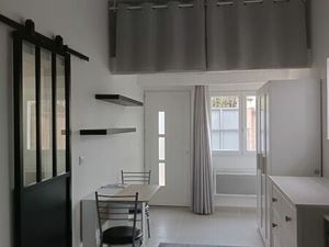 Particulier Loue Studio Meublé Au RDC De Villa