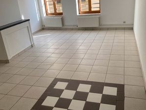A louer f4 92 m2 quartier outre seille