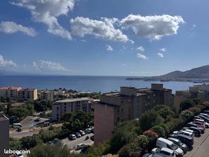 T4 quartier Aspretto vue mer