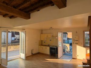 Cambrai centre loue T2 75m2 duplex terrasse 30m2 libre 1/03 670