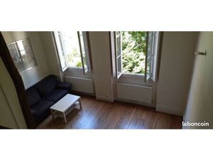 Lyon 4 F3 Meublé dans écrin de verdure