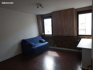 Studio proche transports centre écoles et tous commerces avec meubles