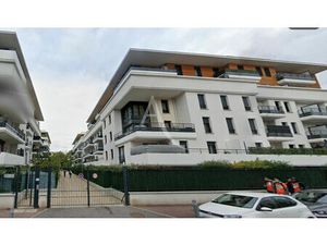 Appartement Drancy 2 pièce(s) 47 m2 parking