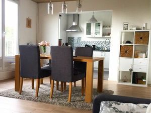 Location F2 bis 58 m2 très lumineux proximité docks  garage individuel fermé