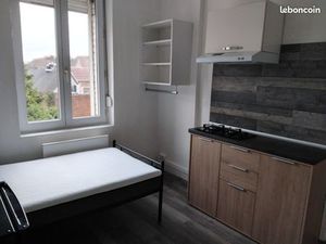 Chambre meublée  très proche gare