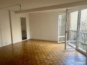 PART. LOUE GRAND STUDIO 53m² AVEC PETITE pièce INDEPENDANTE