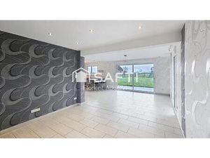 Maison familiale récente aux prestations modernes  à deux pas du centre ville