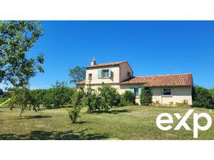 Maison style provençal  135 m²   3 chambres  parc de 5223 m²