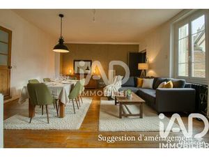 Maison 8 pièces 223 m²