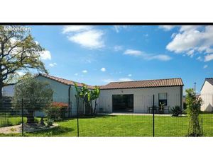 Maison centre bourg proche commerces lycée collège