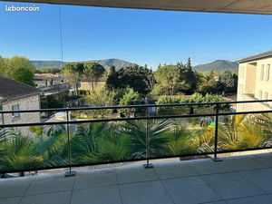 Location appartement 3 pièces - 68 26m2 à Allan (26780)