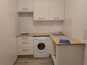 Appartement T2 rénové avec cuisine équipée – Le Luc (83)