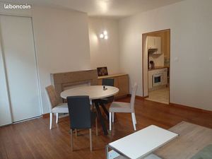 Grand studio 36m2 au 2ème étage
