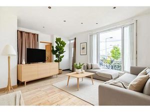 Meulière de 130 m² entièrement rénovée + dépendance et jardin !