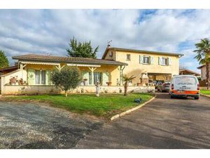 Maison de 8 pièces de 188 m² à Sainte-Euphémie