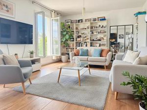 Appartement de 3 pièces de 80 m² situé à Bastia