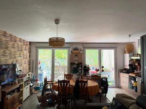 Charmant 3 pièces avec balcon et garage à Darnétal