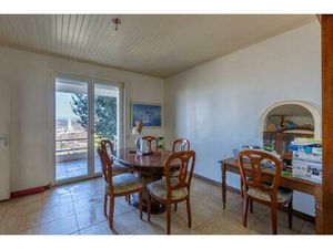 Appartement 4 pièces 77m2 avec parkings et balcon à Feyzin