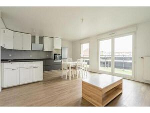 Spacieux T3 récent avec balcon à Livry-Gargan