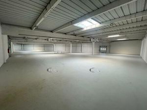 A VENDRE - Local d'activité à 1 245 m² à Coignères (78)