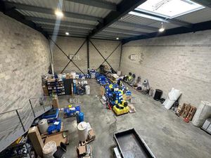 Local d'activités neuf - disponible en mars 2026