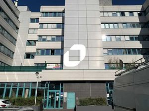 A LOUER  Bureaux en pied de la future gare Ligne 18