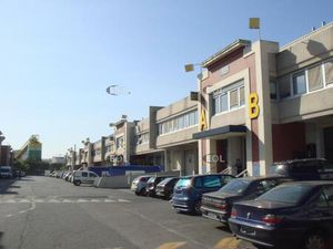 A louer - local d'activité avec bureaux d'accompagnement à 1 251 m²