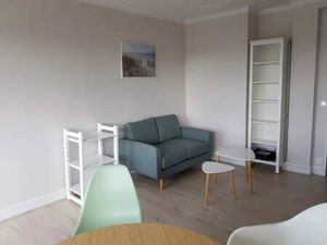 Location appartement 3 pièces 64 m² à Nantes (44000)