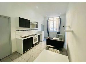 Location appartement 2 pièces 33 m² à Saint-Étienne (42000)