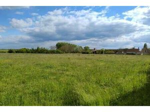 Terrain de 12032 m2 - Osmery  France