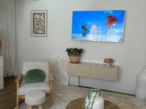 Duplex 2 pièces 49 m² 2 Pièces · Entièrement rénové avec goût · Quartier Saint-Pierre