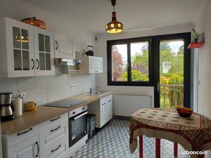 Maison meublée 92m2  4 chambres  jardin  parking  Arras Ronville